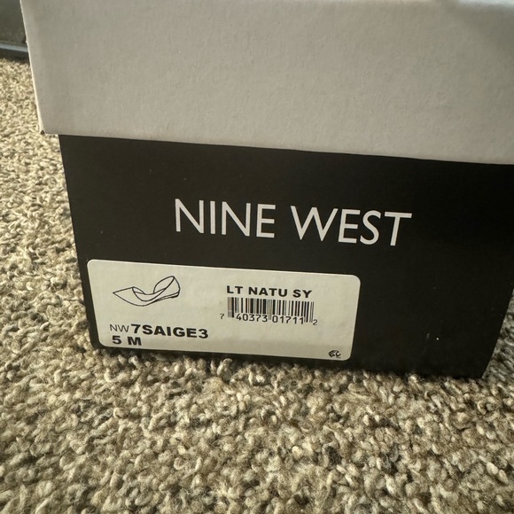 Nine West D’orsay Flats - Picture 4 of 6